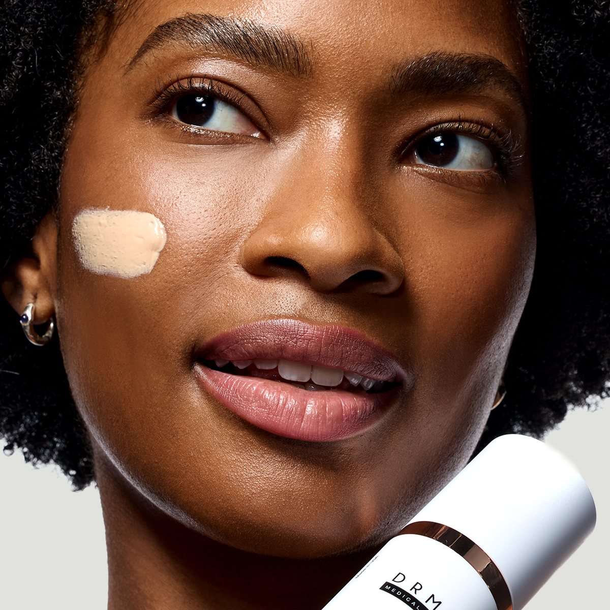 Matte Universal Tinted Moisturizer SPF 46 - Image 15