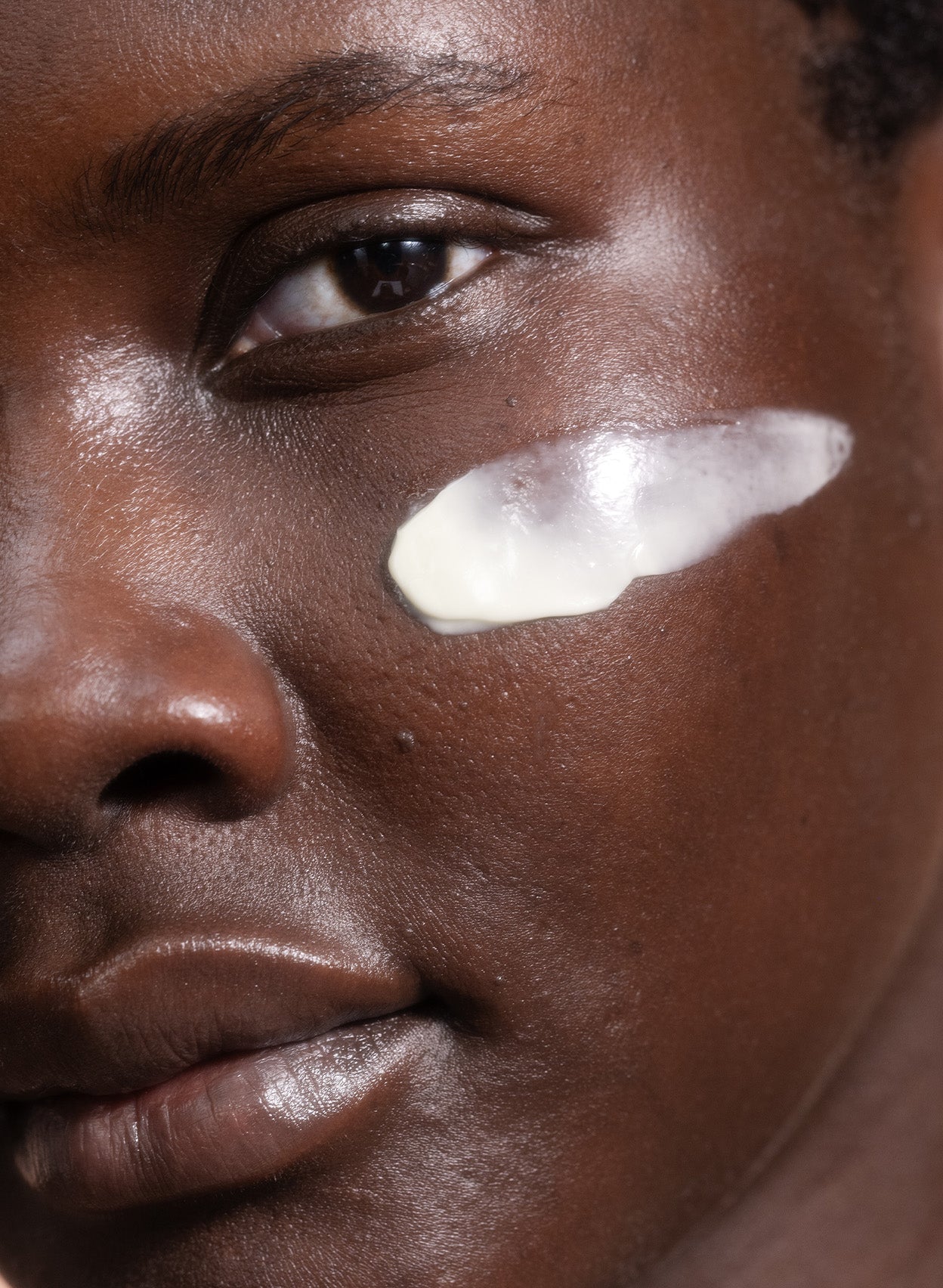 Transparen-C Pro Brightening Moisturizer - Image 6