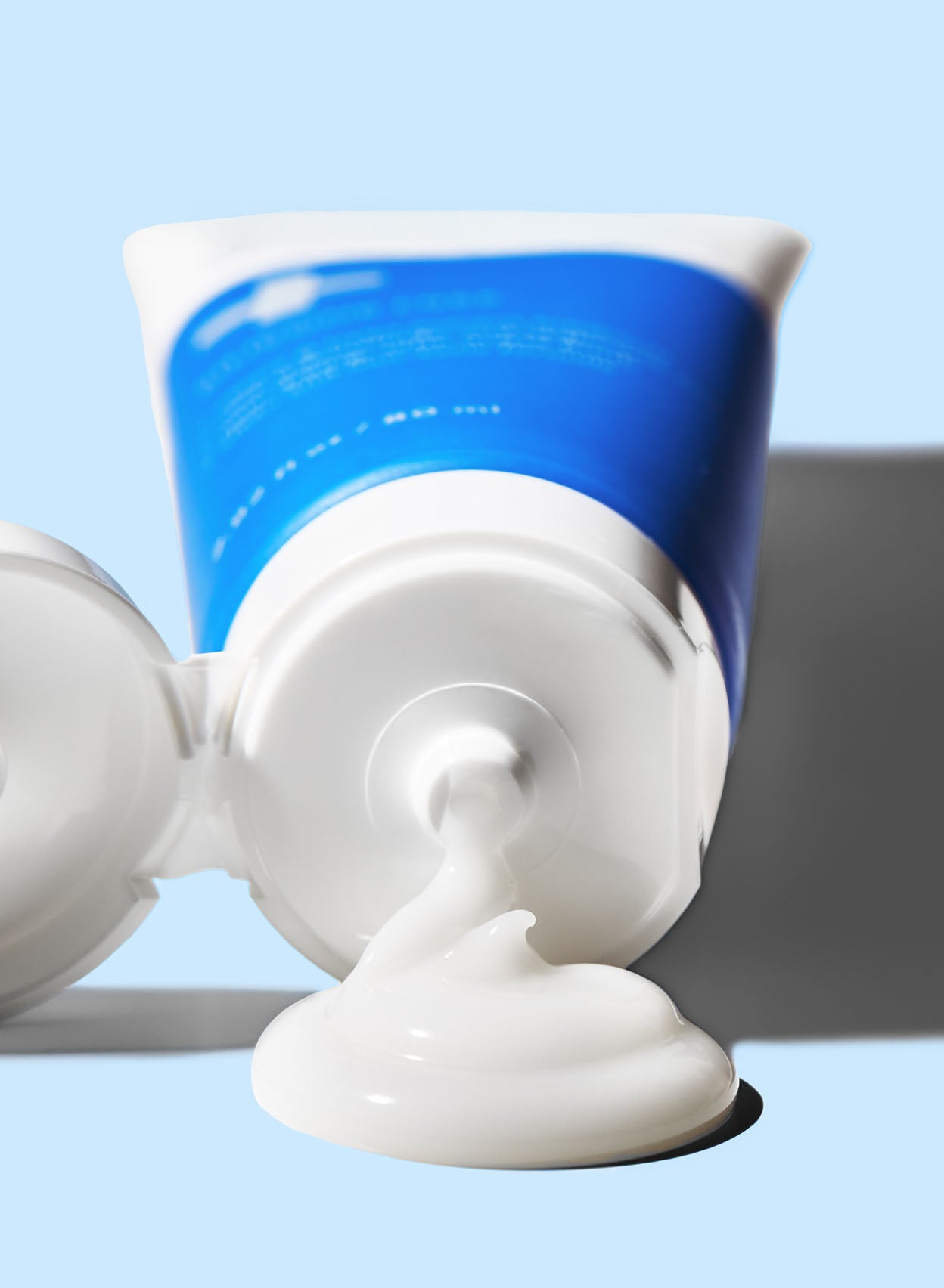 Acne Oil-Free Moisturizer - Image 2